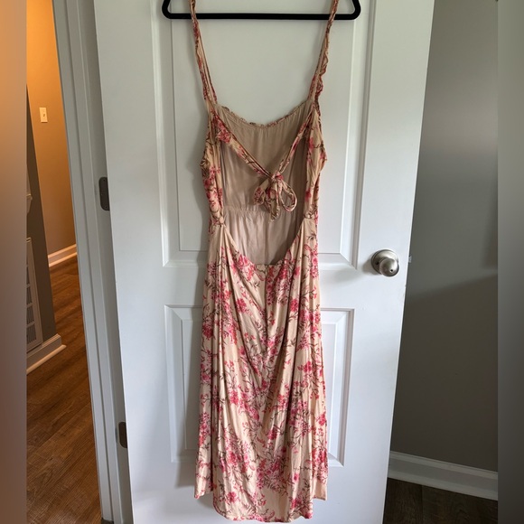 Lulu’s Floral Dress - Picture 2 of 3